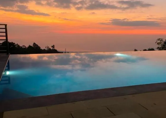 Pondok Canopée Munduk Maison d'hôtes 4*